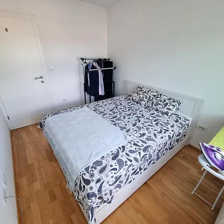 Makovi Flat Apartment